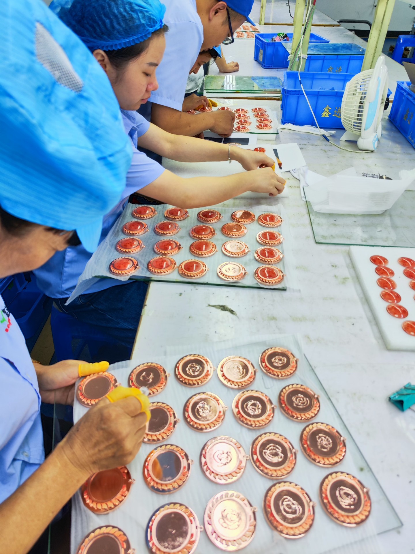 金属徽章是什么